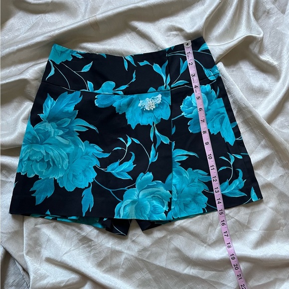 Cache Black and Teal Floral Skort - Picture 2 of 7